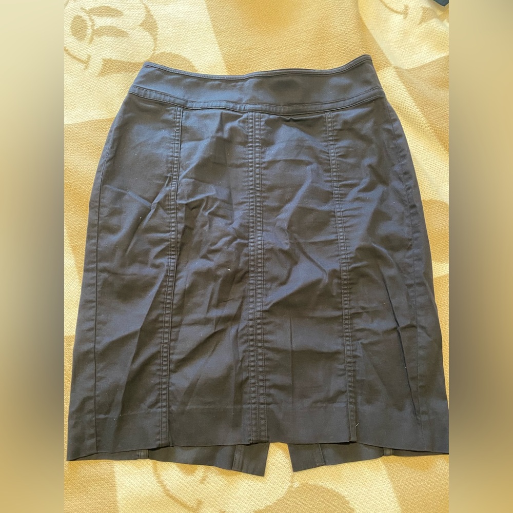 Navy blue pencil skirt (astor style) size 2 Ann Taylor
